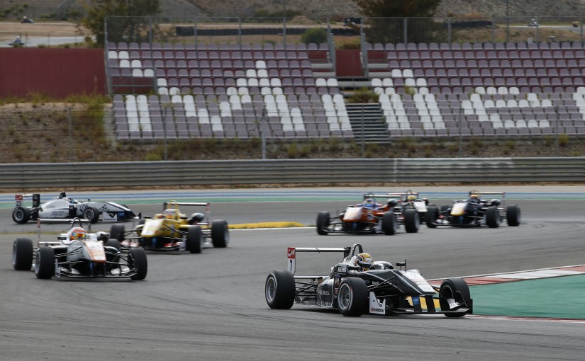 F3 FIA - Portimao : Charles prend le large chez les rookies !