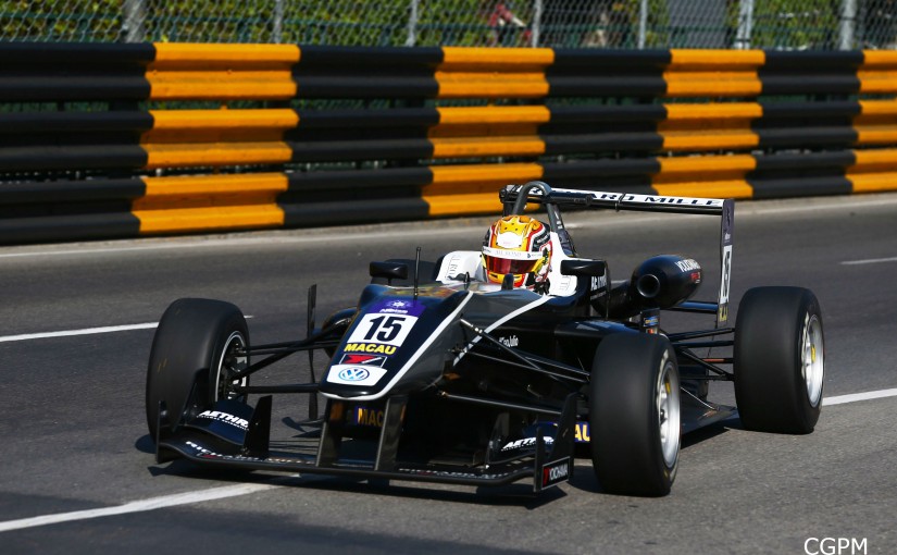 Macau : Giovinazzi pénalisé, Charles en première ligne