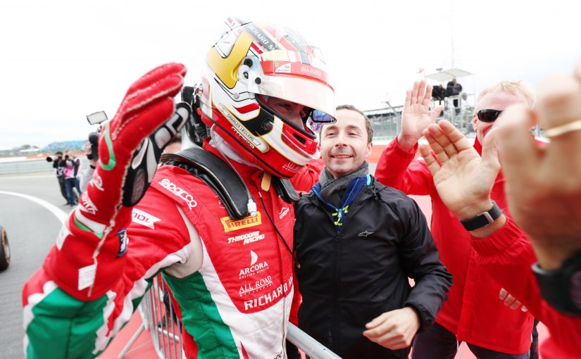 FIA F2 - Silverstone - Course 1 : Personne n'arrête Charles, pas même sa voiture !