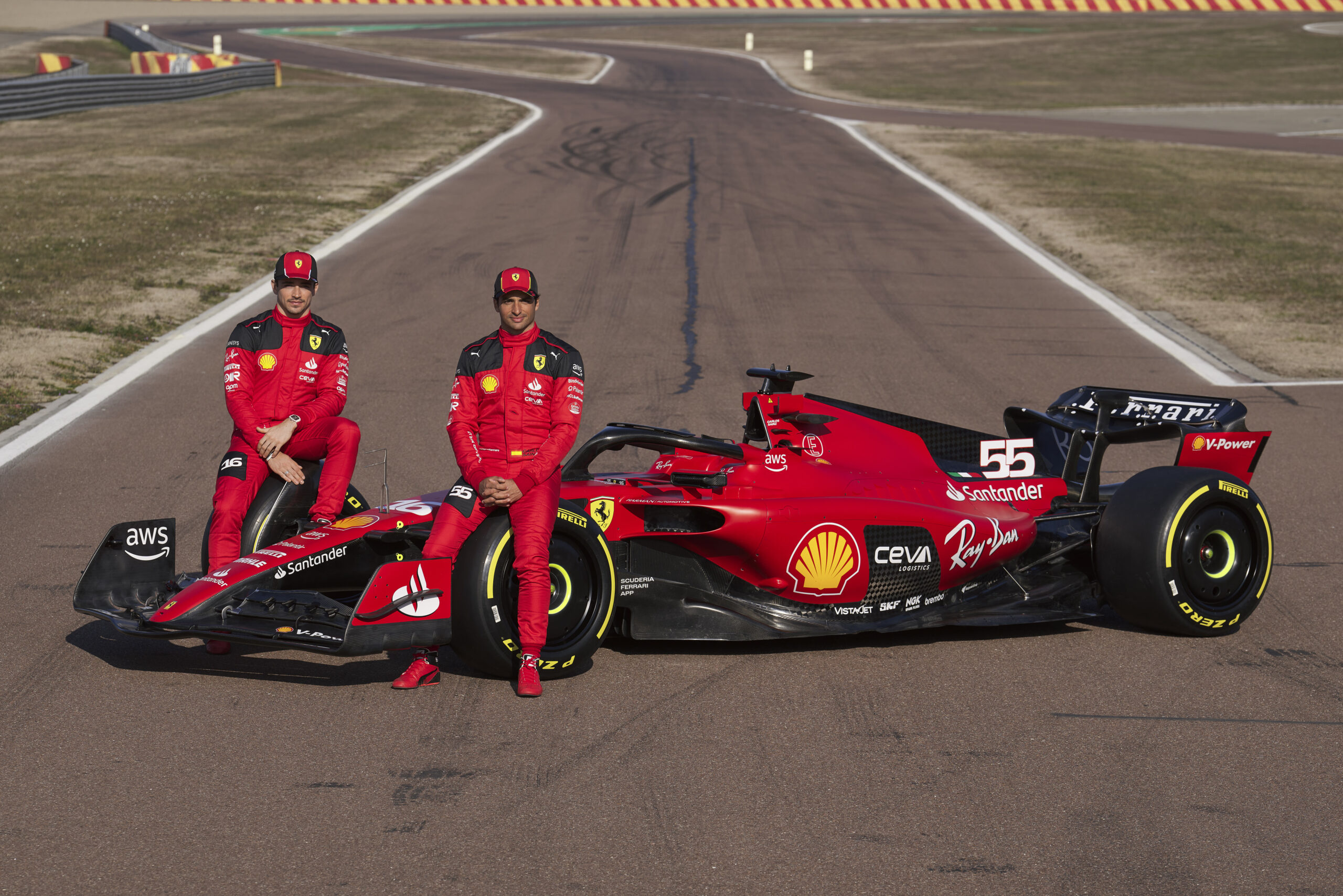 F1 2023 Ferrari dévoile la SF23 Charles Leclerc Fans