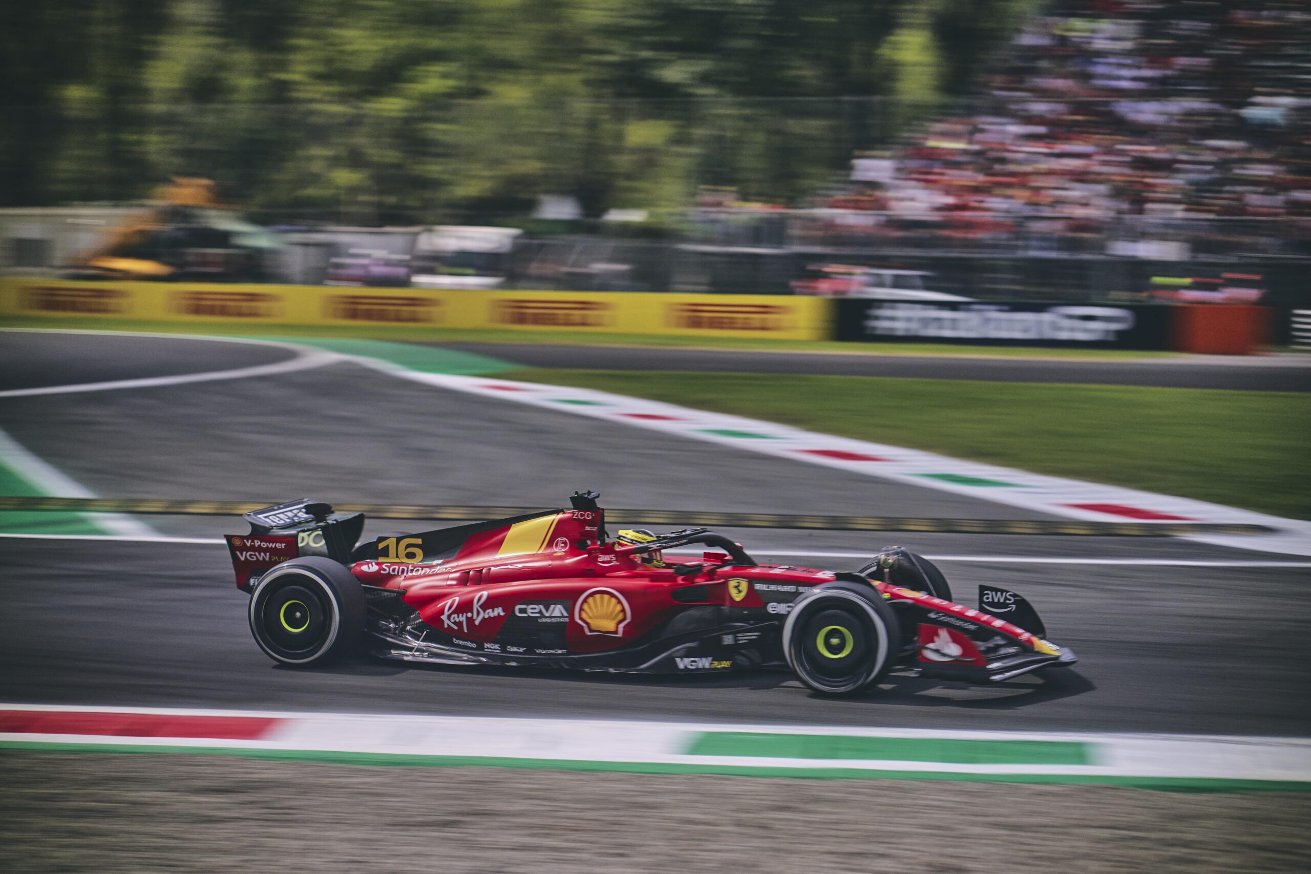 F1 : Charles Leclerc (Ferrari) remporte sa première victoire en